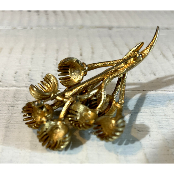 Vintage Boucher Gold Tone Floral Flower Blossom Brooch Pin #81128 - Picture 7 of 8